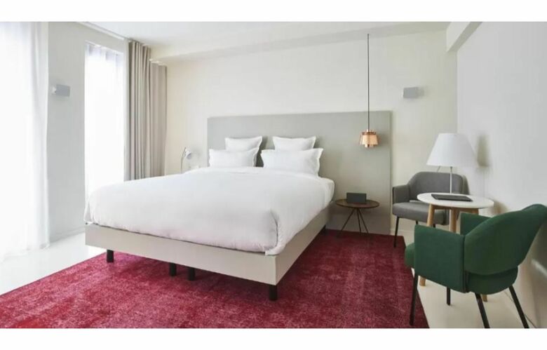 9hotel Sablon
