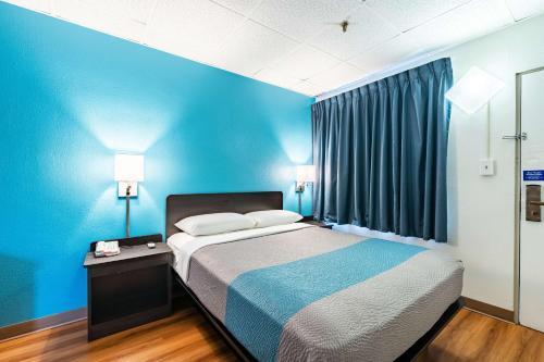 Elmsford Motel