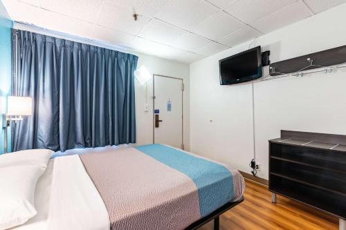 Elmsford Motel