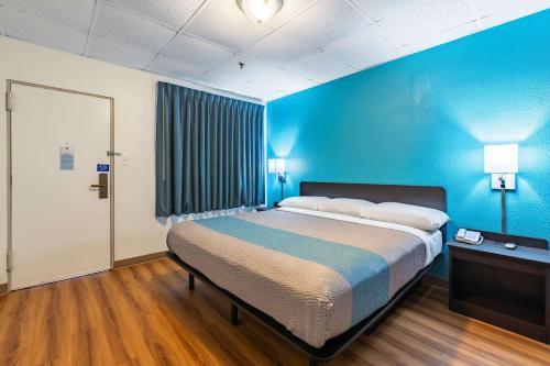 Elmsford Motel