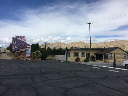 Sands Motel