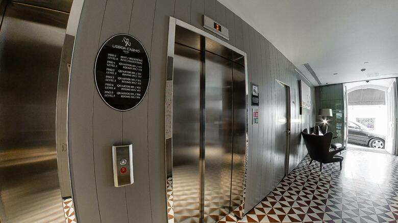Lisboa Carmo Hotel
