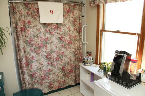 On Cranberry Pond Bed And Breakfast