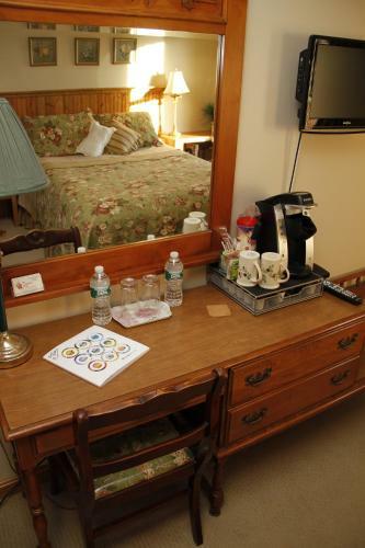 On Cranberry Pond Bed And Breakfast