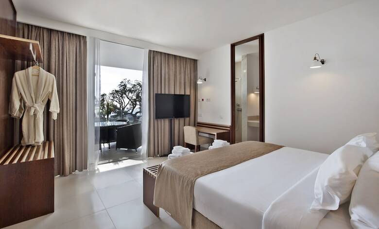S�o Rafael Villas, Apartments & Guesthouse