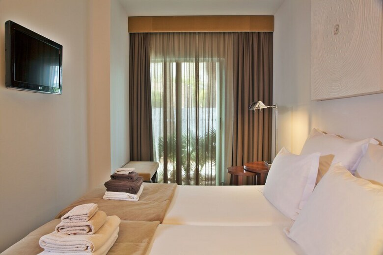 S�o Rafael Villas, Apartments & Guesthouse