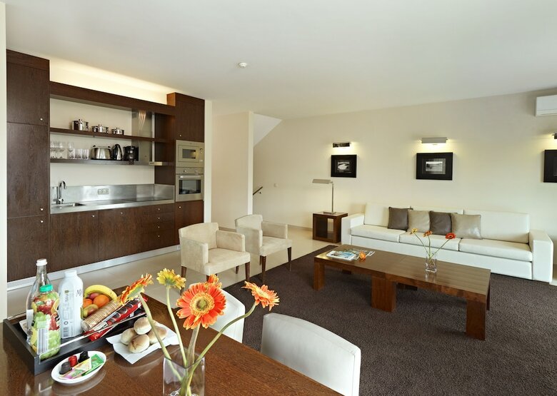 S�o Rafael Villas, Apartments & Guesthouse