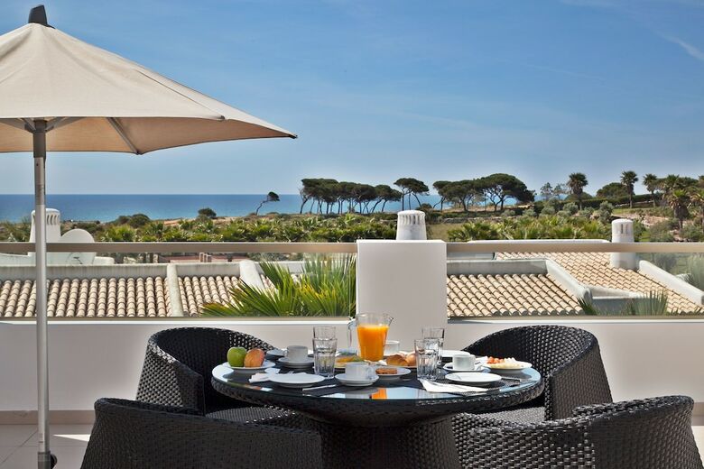 S�o Rafael Villas, Apartments & Guesthouse
