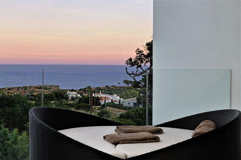 S�o Rafael Villas, Apartments & Guesthouse