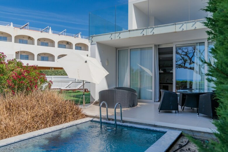 S�o Rafael Villas, Apartments & Guesthouse