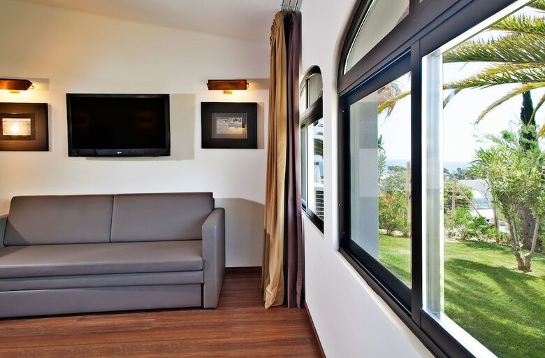 S�o Rafael Villas, Apartments & Guesthouse