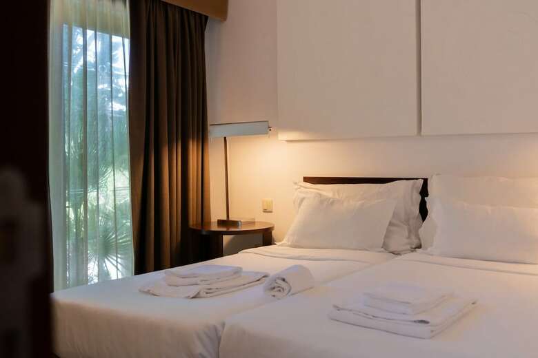 S�o Rafael Villas, Apartments & Guesthouse