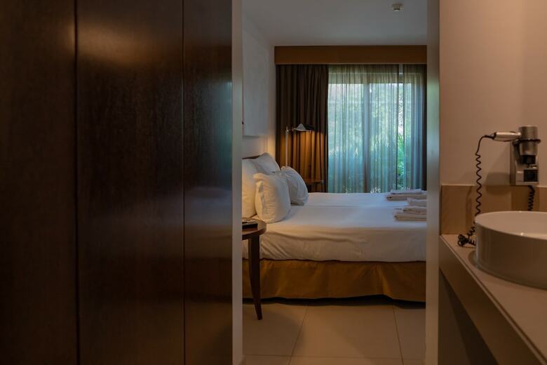 S�o Rafael Villas, Apartments & Guesthouse