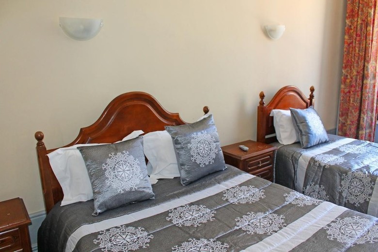 Hostal Residencial Henrique Viii