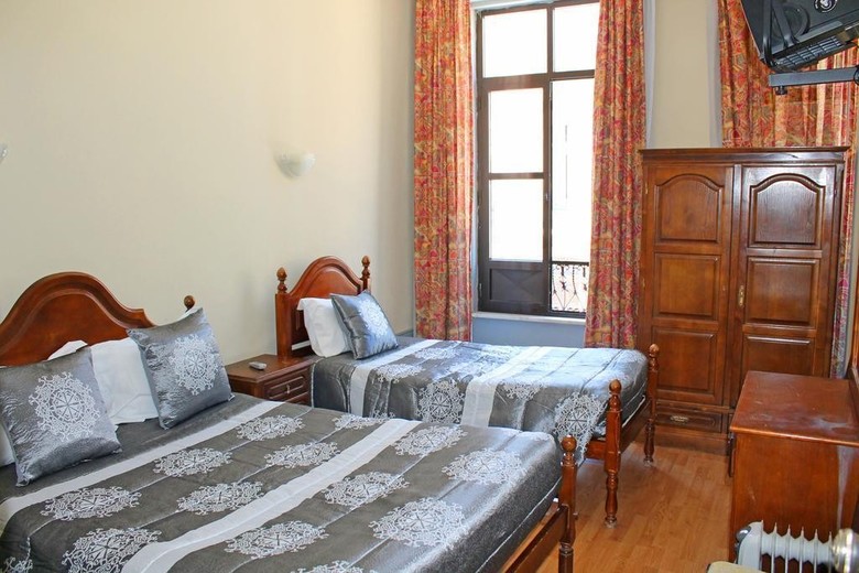 Hostal Residencial Henrique Viii