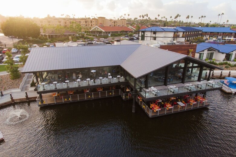 Lakehouse Hotel And Resort