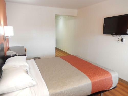 Family Motor Inn