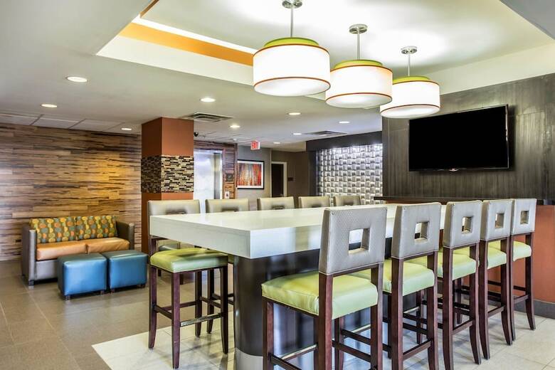Hotel Comfort Inn & Suites Kannapolis - Concord