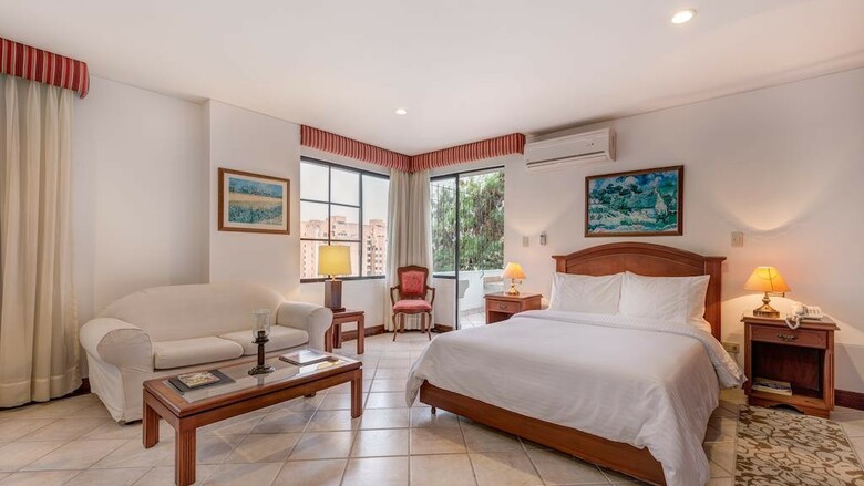 Hotel Travelers Suites Juanamb�