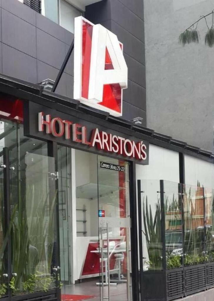 Hotel Aristons