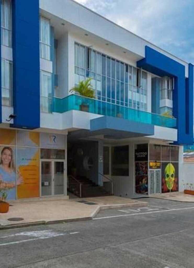 La Rivera Hotel