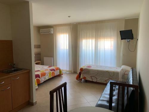 Aparthotel Raquel's