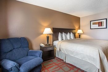 Hotel Quality Inn & Suites West Bend