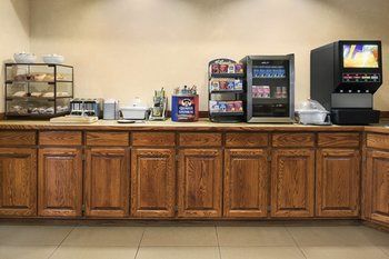 Hotel Country Inn & Suites By Carlson West Bend