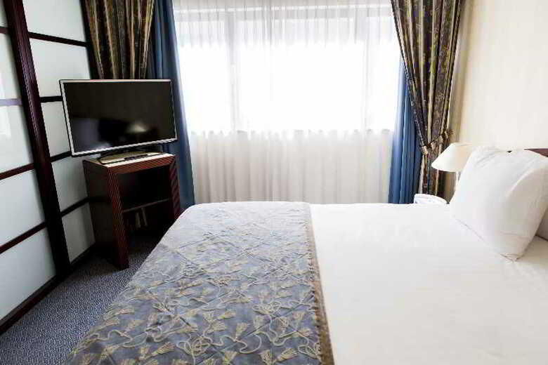 Le Chatelain Hotel