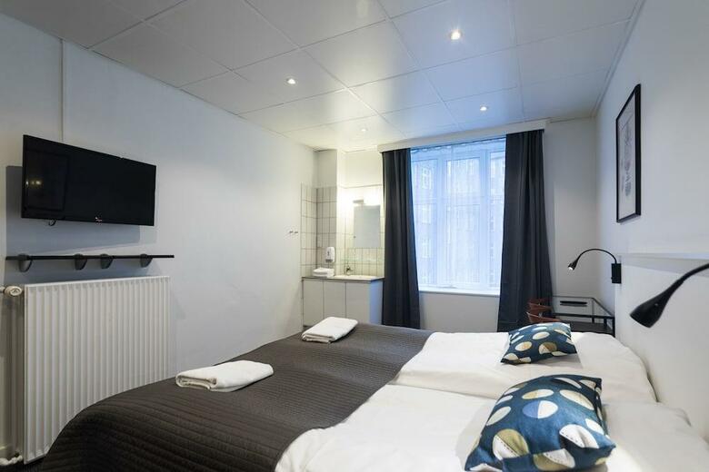 Saga Hotel