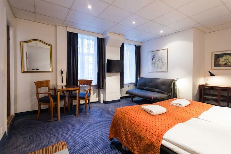 Saga Hotel