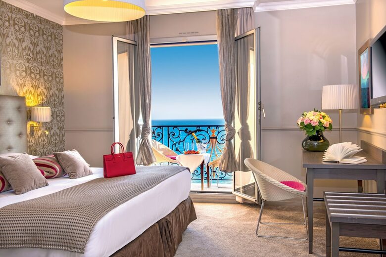 Hotel H�tel Vacances Bleues Le Royal
