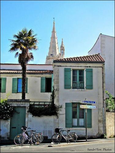 Hostal La Maison Du Palmier