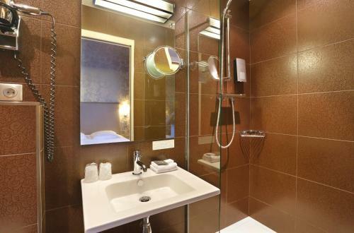 Hotel H�tel De Paris