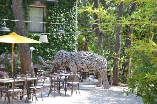 Hotel Hostellerie Le Paradou