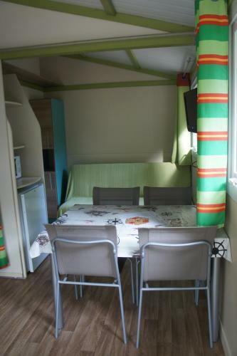 Hotel Camping La Pin�de