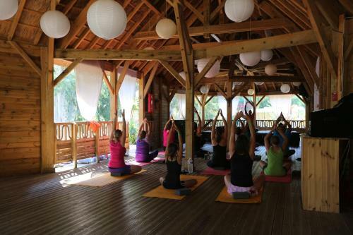 Hotel Camping La Pin�de