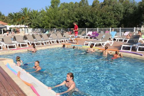 Hotel Camping La Pin�de