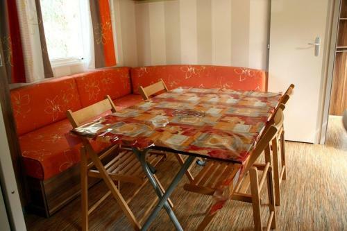 Hotel Camping La Pin�de