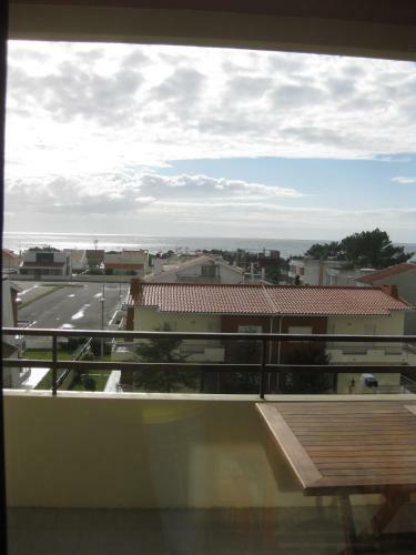 Amorosa Beach Apartment