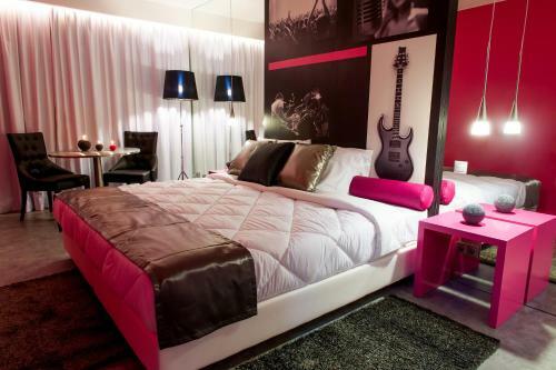 Vinyl M Hotel Design Inn