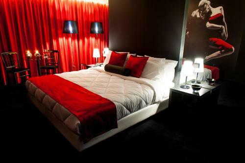 Vinyl M Hotel Design Inn
