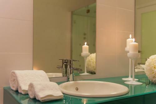 Vinyl M Hotel Design Inn