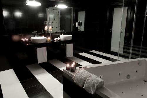 Vinyl M Hotel Design Inn