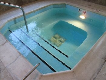 Holiday Inn Express Hotels Cloverdale (greencastle)