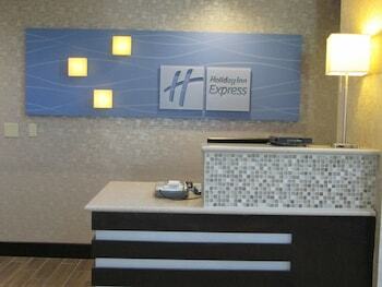 Holiday Inn Express Hotels Cloverdale (greencastle)