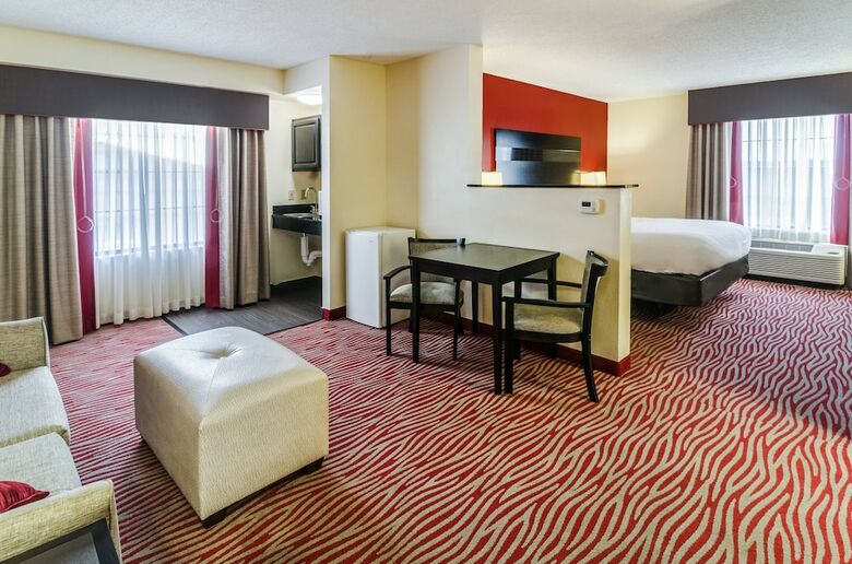 Holiday Inn Express Hotel & Suites Vinita