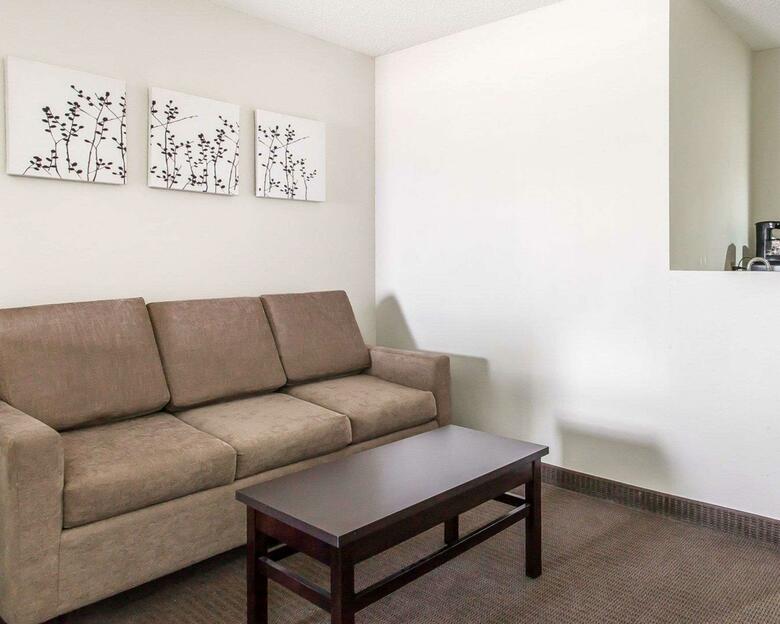 Hotel Sleep Inn & Suites Austinburg