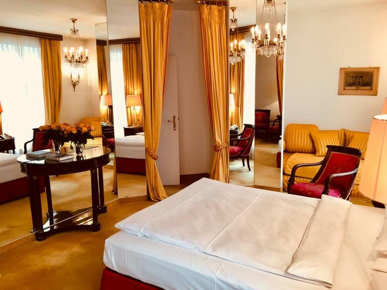 Hotel Opera