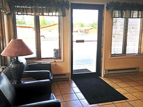 Motel 6 Hamilton